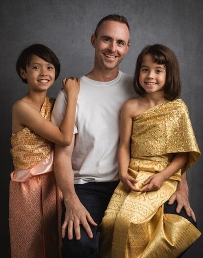 Chris Nibley with his daughters